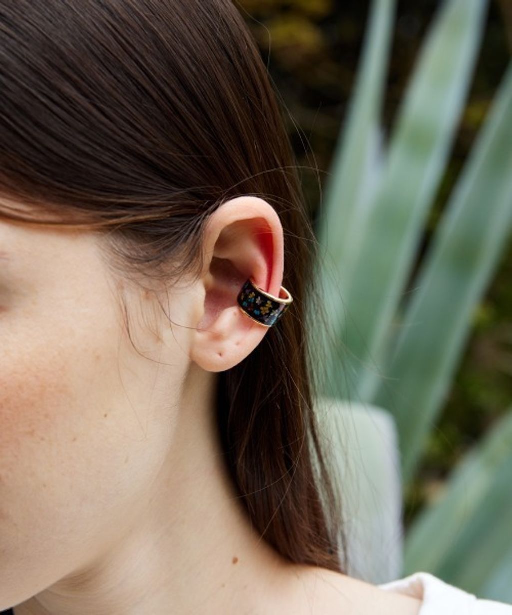 rehacer - Flower Plate Ear Cuff4