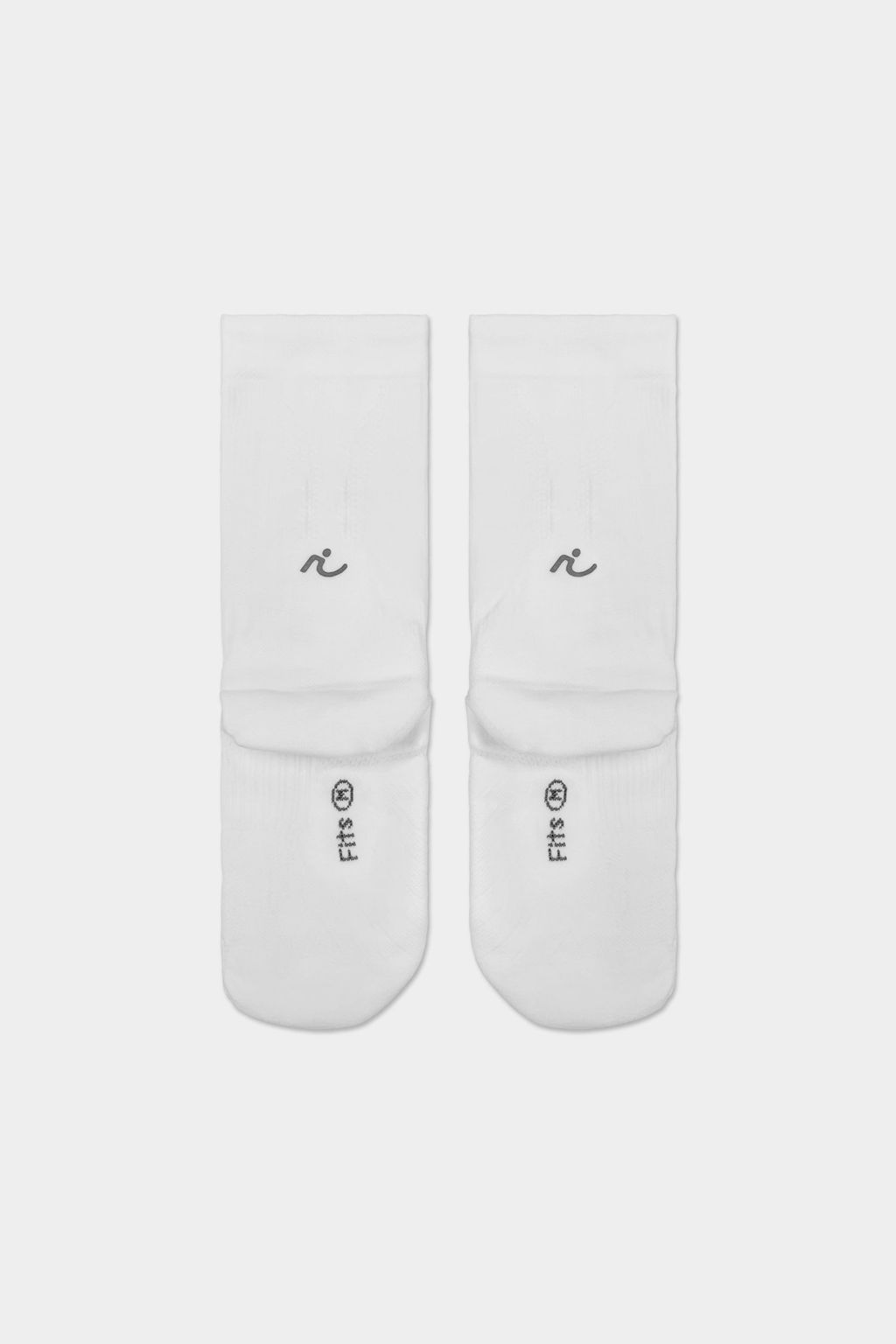 COMPRESSION MID-CUT SOCKS3