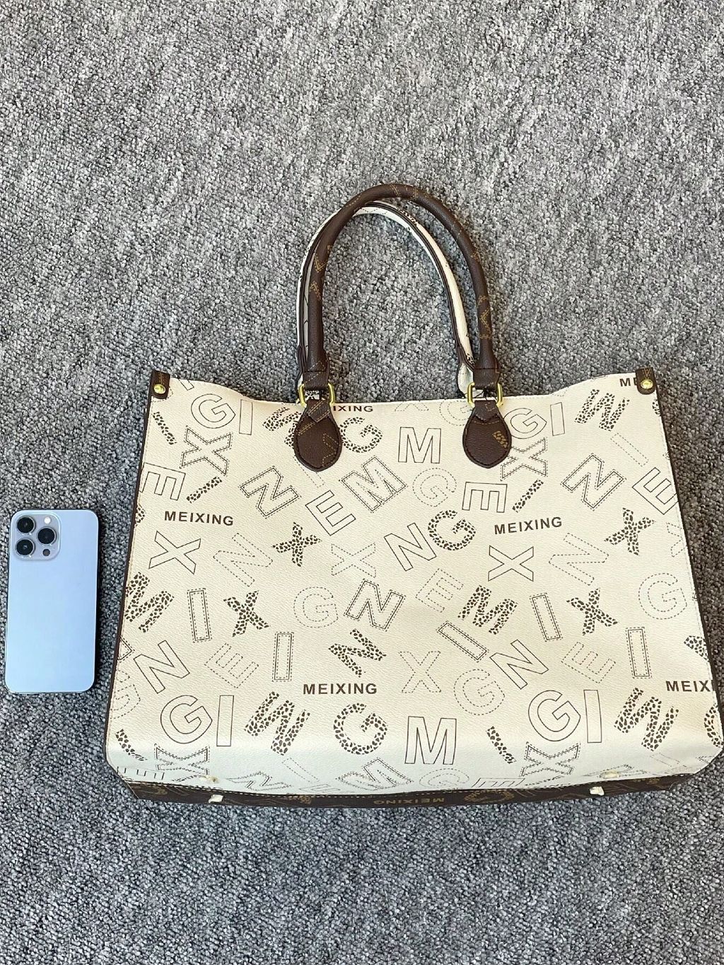 170435537945f2b69a87d7bff704e81b2d8265536b