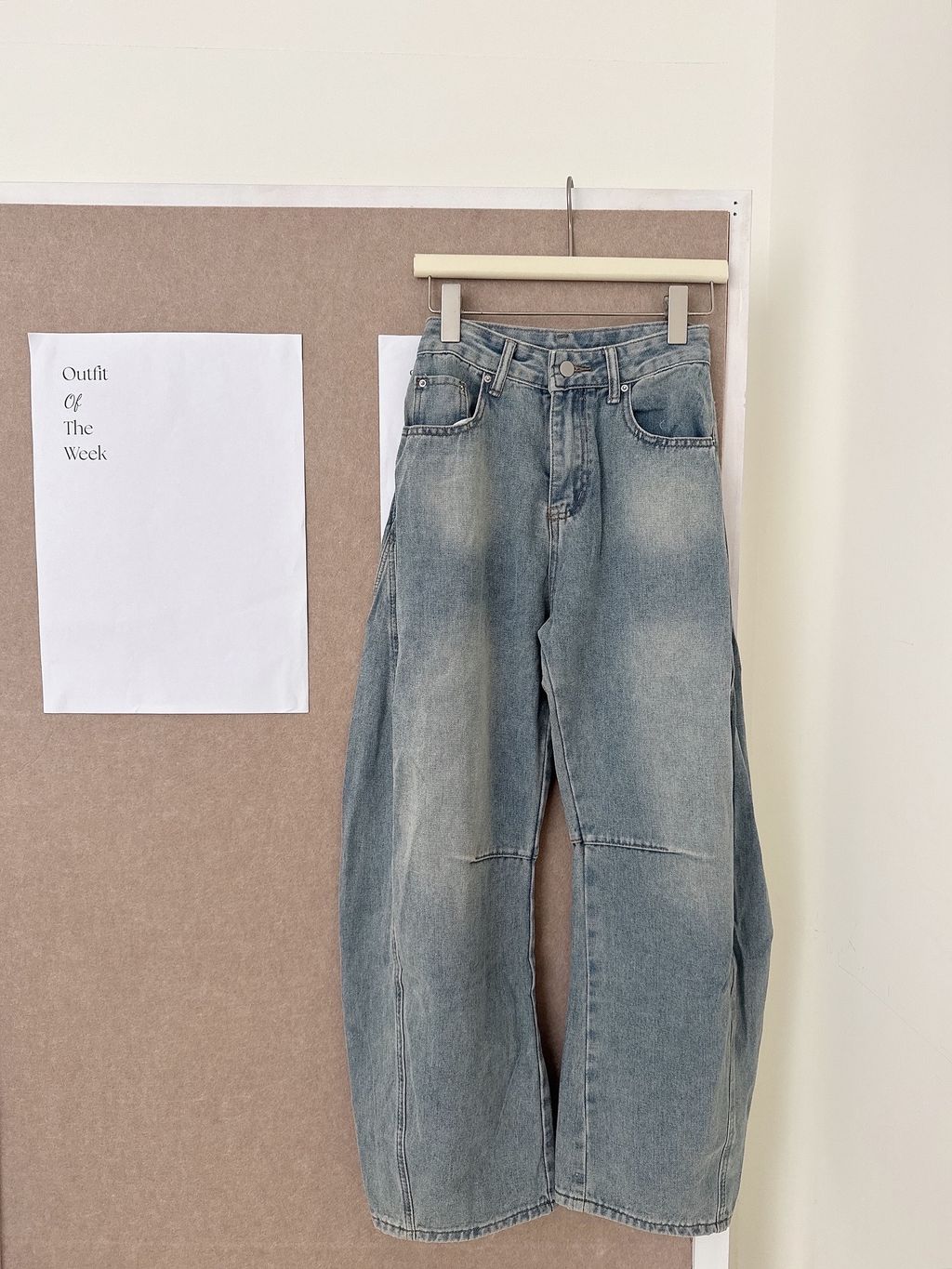 2D617E48-5C89-4717-87D9-D42C1FE9BEBF