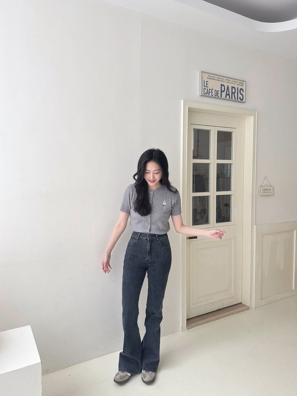 F7428FB5-7CAD-4D4F-8B36-5B304D362346