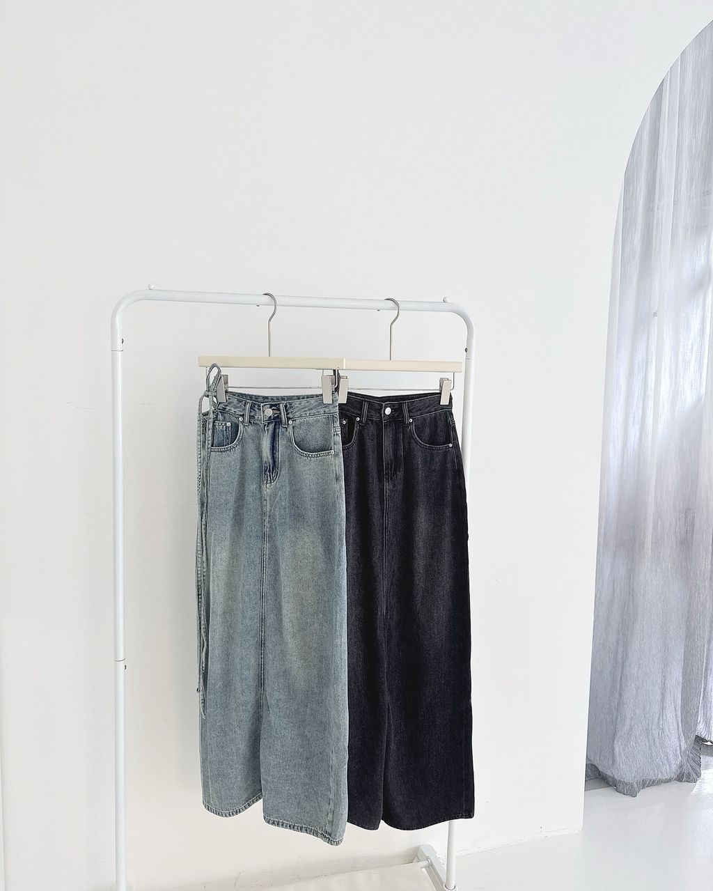 1605D082-E030-4D07-8048-AC94E4B26136