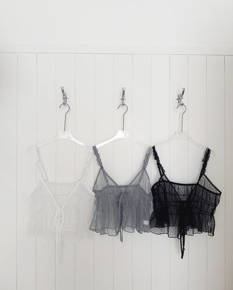 6940FE3C-4584-4558-BEE7-FAE7E7AF5056