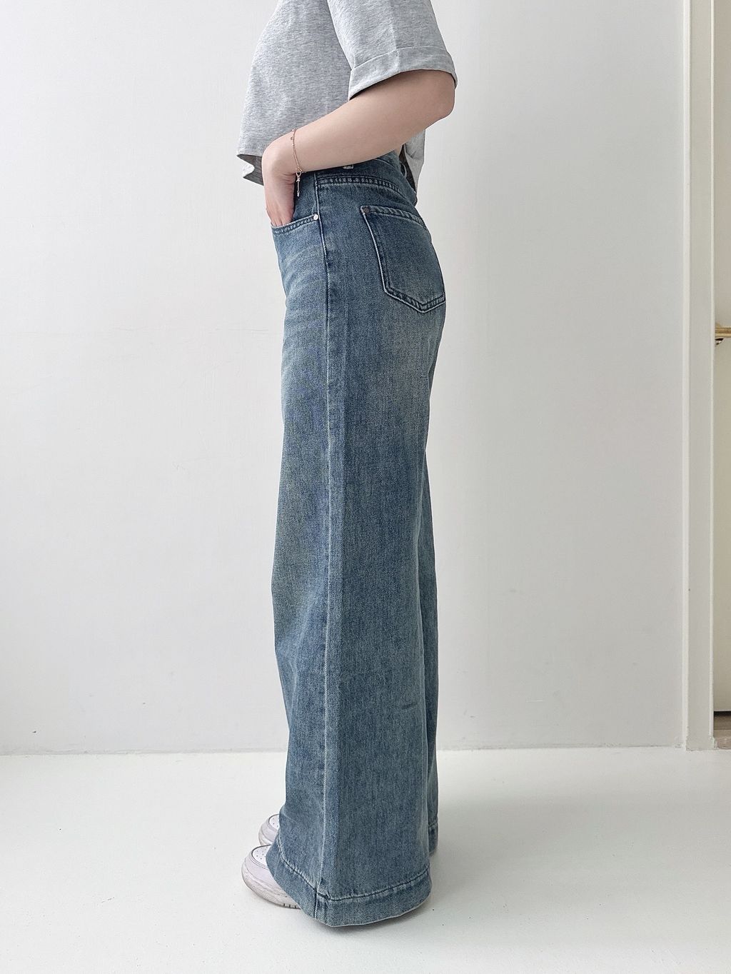 5F85ABFF-201C-412A-951E-98A2C64DEAF9