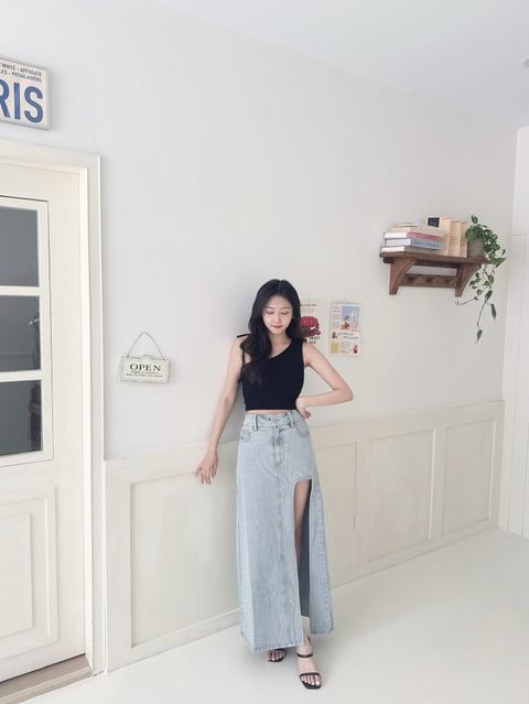 1ED67BF4-41E3-4BAA-8AF9-66E616512ADD