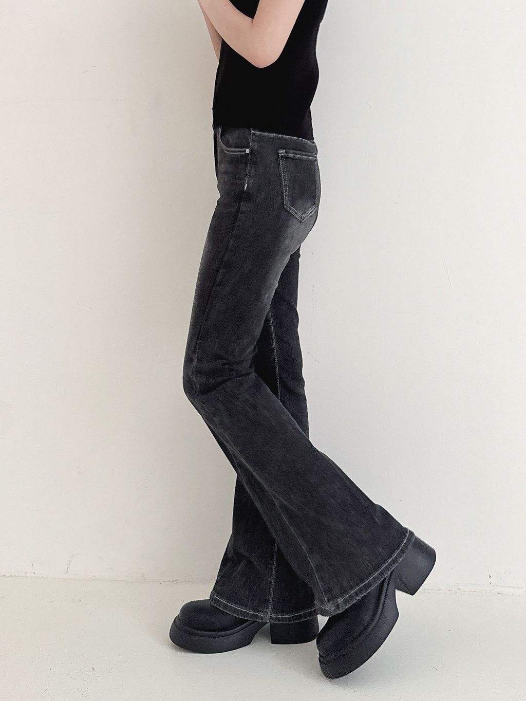 1E67C05A-6D66-4EC2-9B4C-5C09D80EB65D