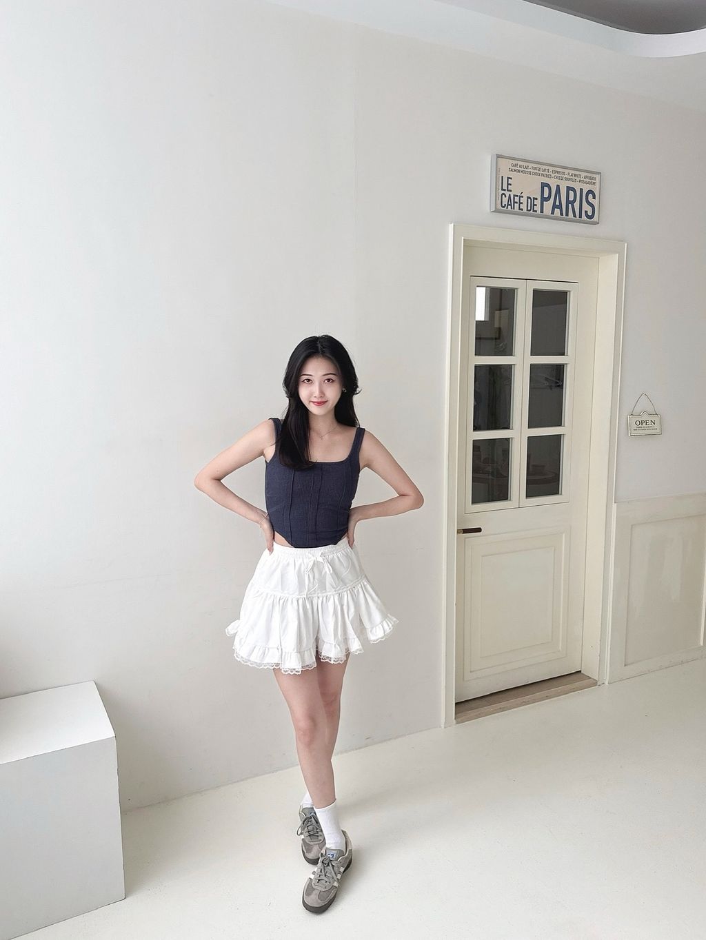 7476E678-CA41-4738-BCB8-6D55304BDD0A