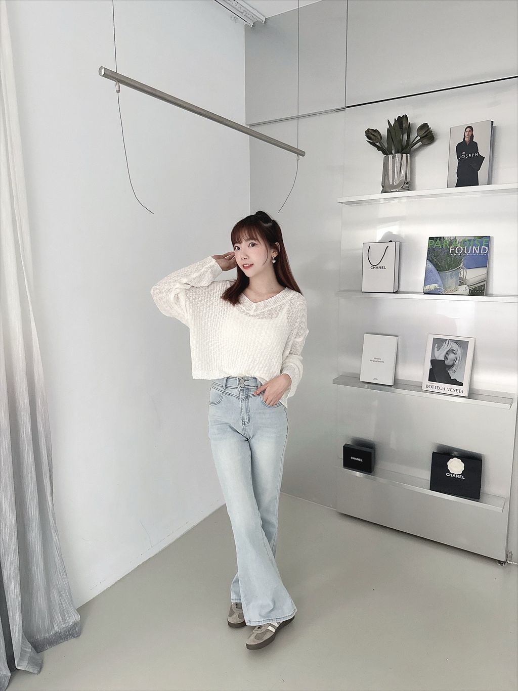 24EF8057-C0AE-4B00-A5B1-A038EE99DE9E