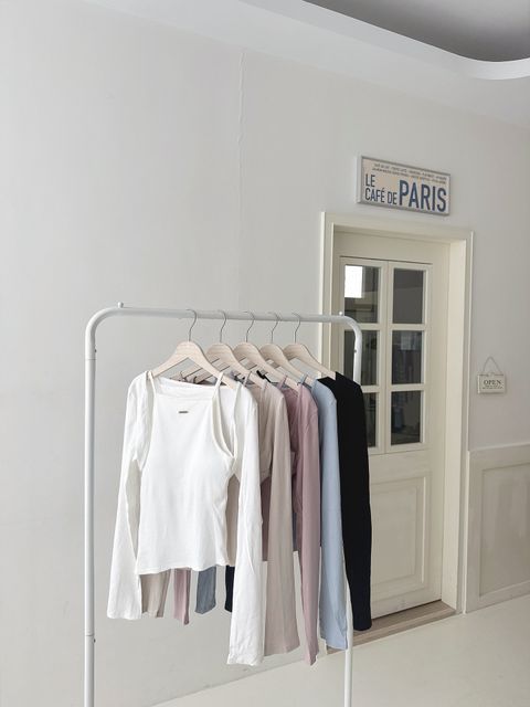 9DEB1D82-6A84-4A11-BE00-57F631765303