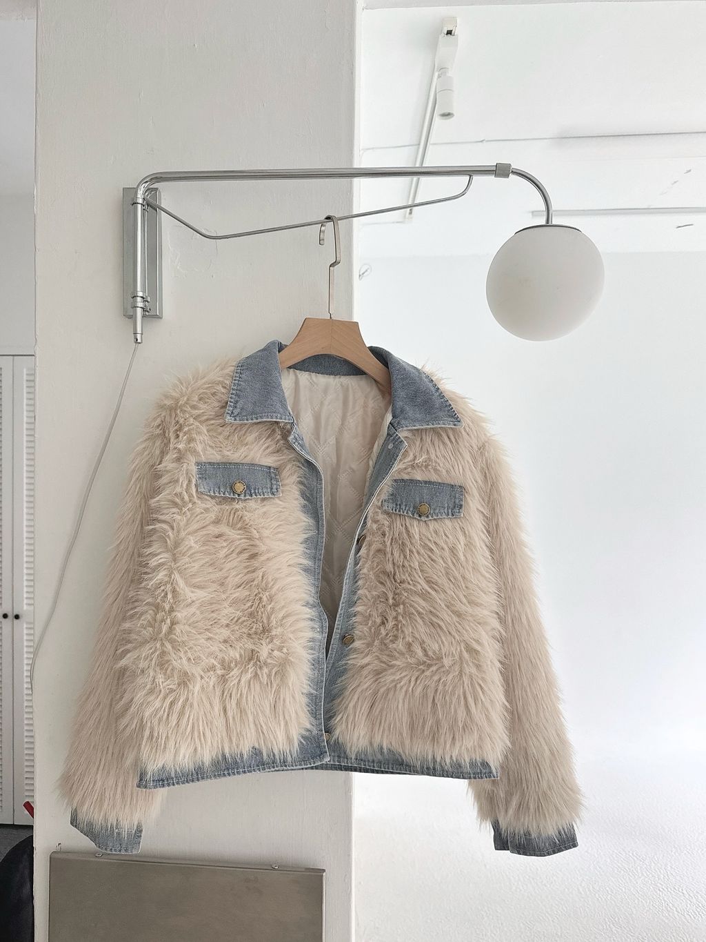 C776E9E4-0D8B-444F-9CBB-260A44081978