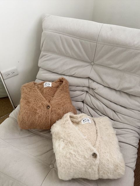 2C2386CB-4869-4975-9B7A-91F1BEA13712 2