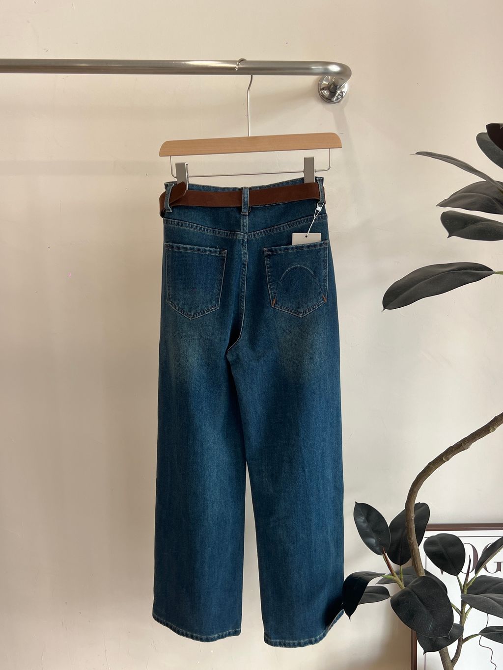 image_picker_24319481-9922-4BC7-B675-04B5C90BEF55-28078-000007FC80358DCB