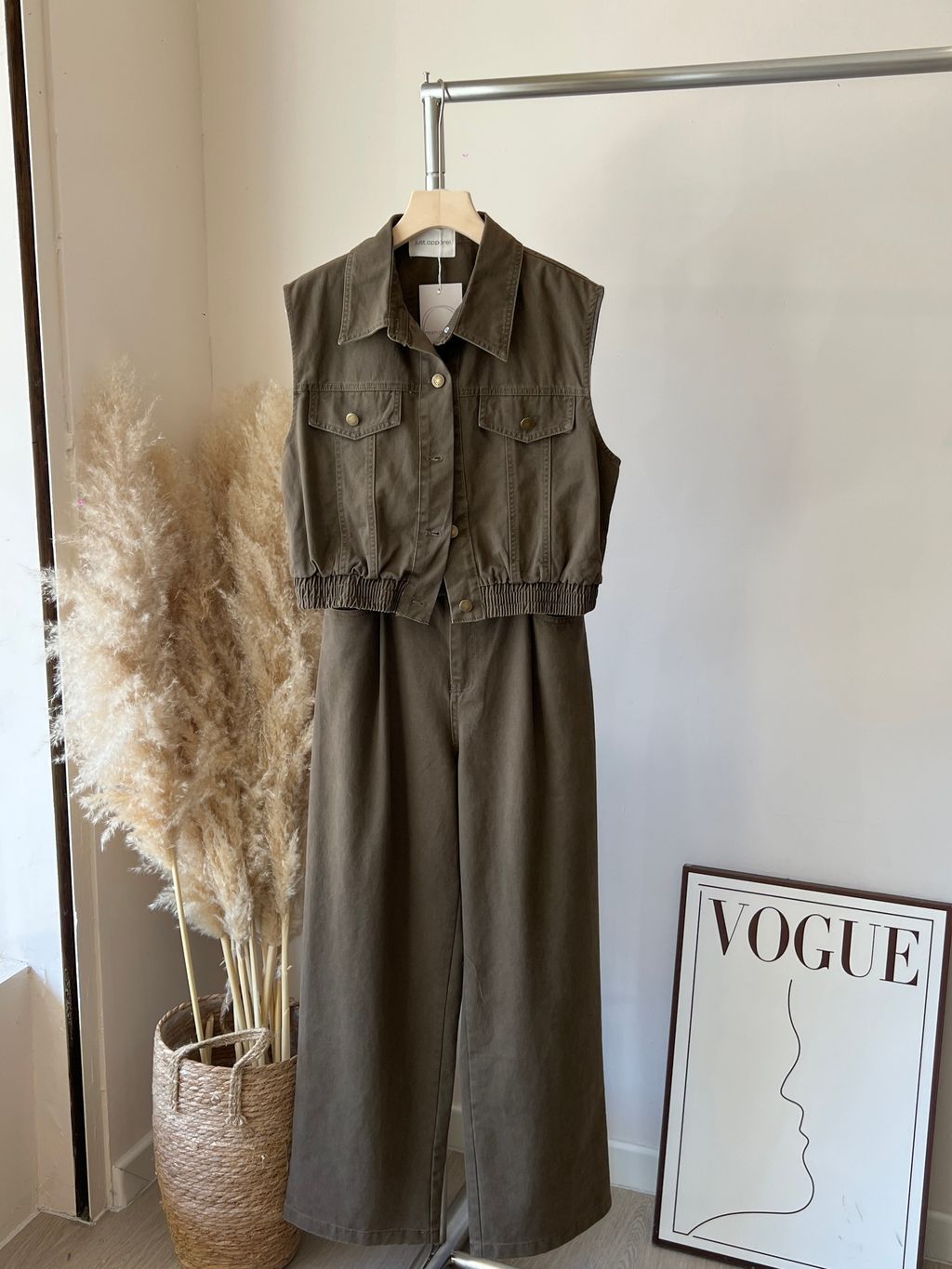 image_picker_A12B1879-F8AD-447B-88CB-7DF73B3B1638-37048-00000B77E83EAC7F