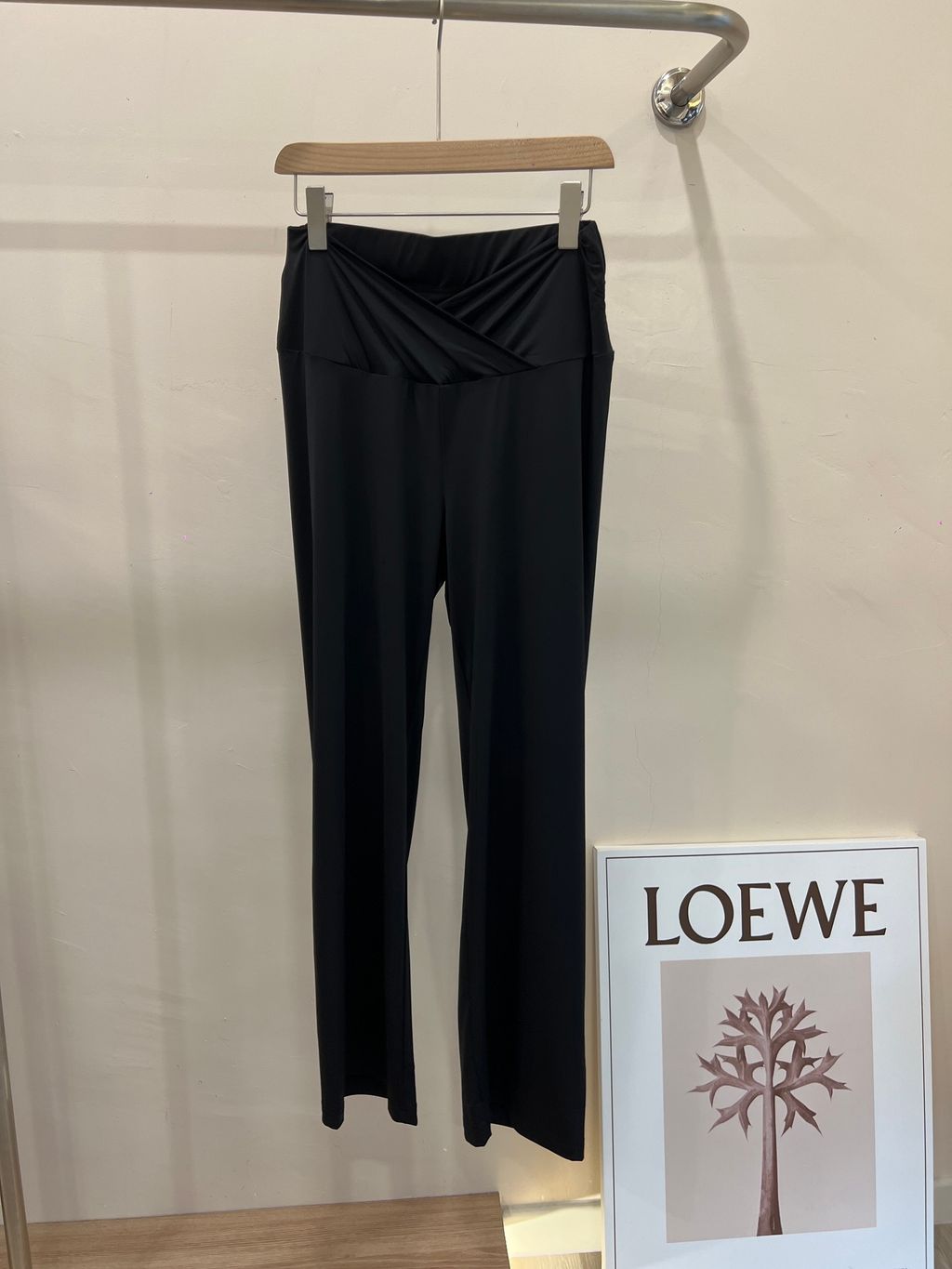 image_picker_35E148D4-C4E3-4CE6-9C94-836B8866AB80-60303-000011E7B781C128