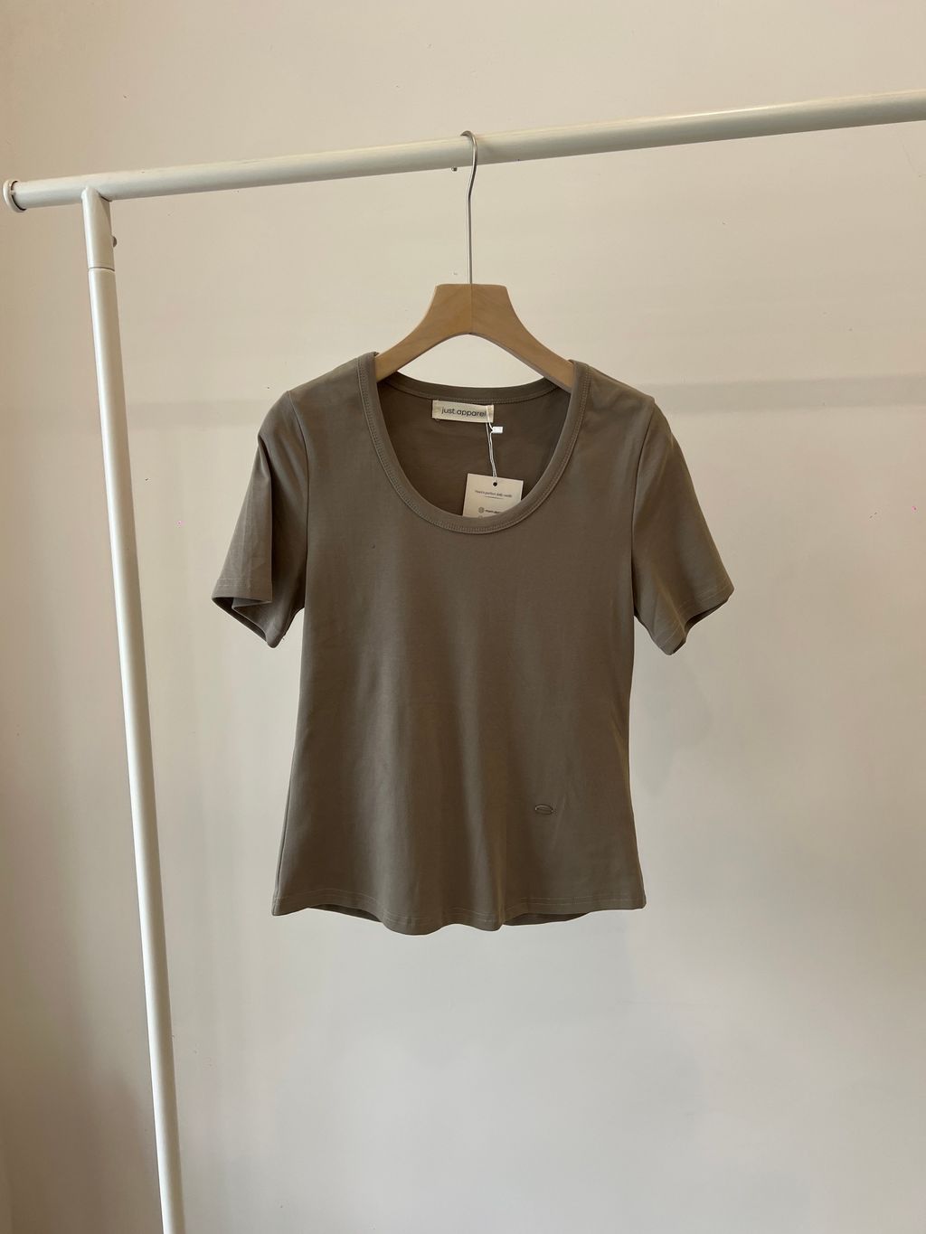 image_picker_6E19DB02-708B-4A8A-A91B-C96D5E8DA4CD-60450-0000122B7FB768FB