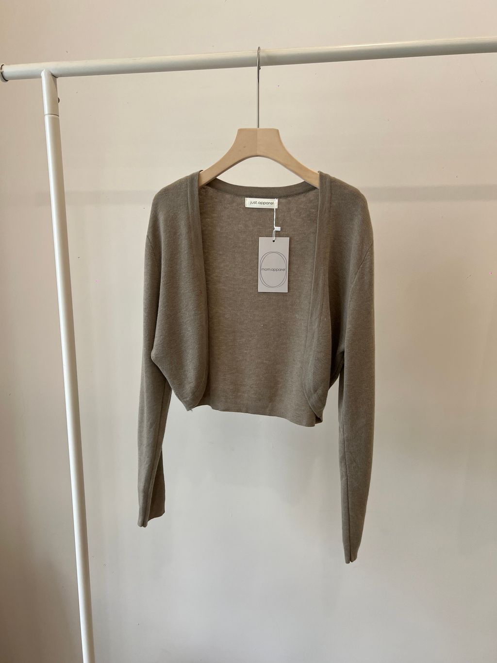 image_picker_280F3420-F226-45EB-BEB6-067A819AFCF2-60450-0000122D4E032932