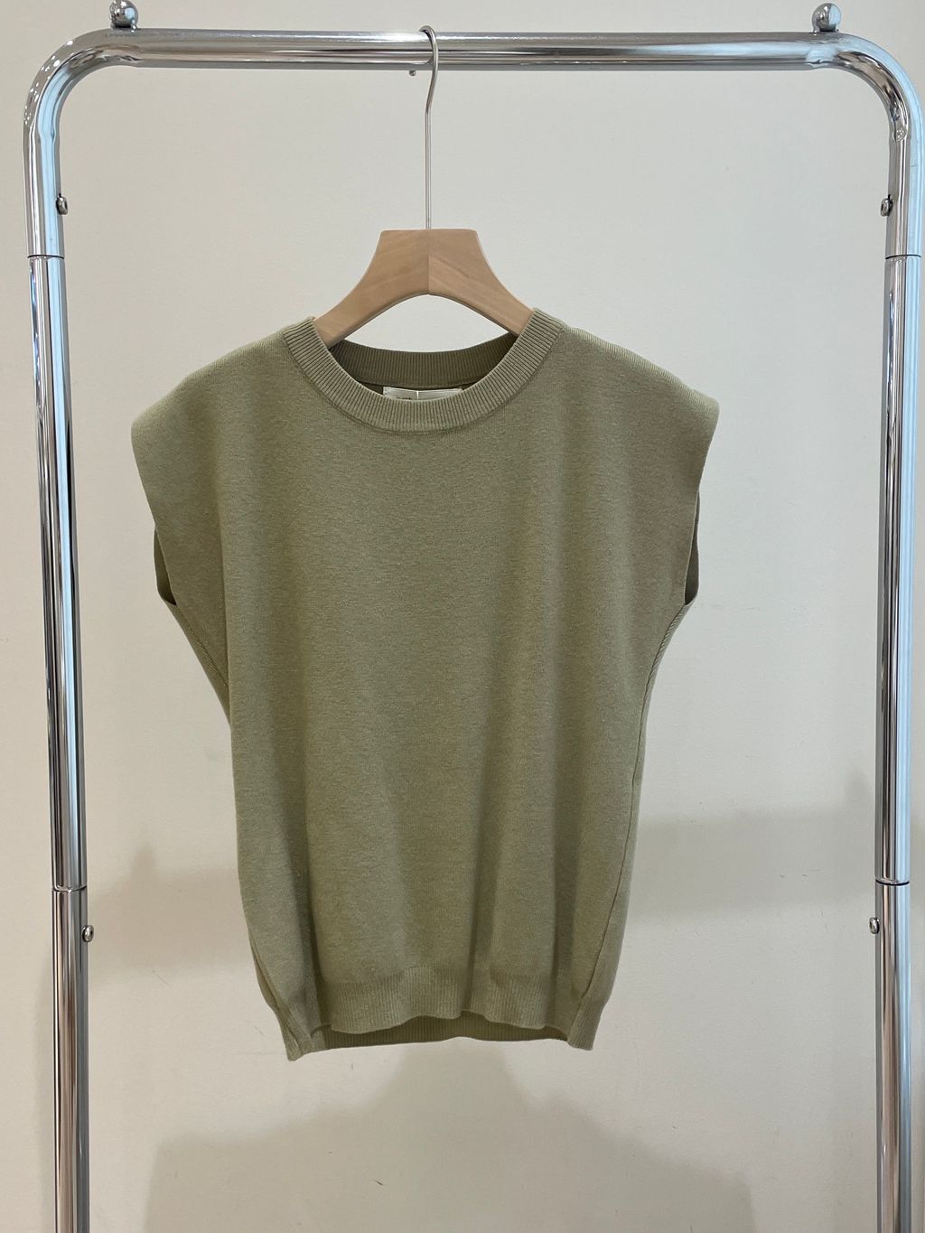 image_picker_A60AA11F-0CE1-4A73-9C73-0D01BDA742DB-41131-00001130B81C0292