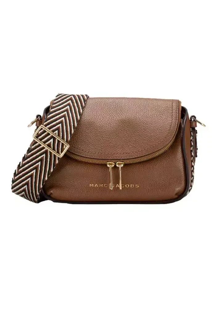 marc-jacobs-8359-5918644-1
