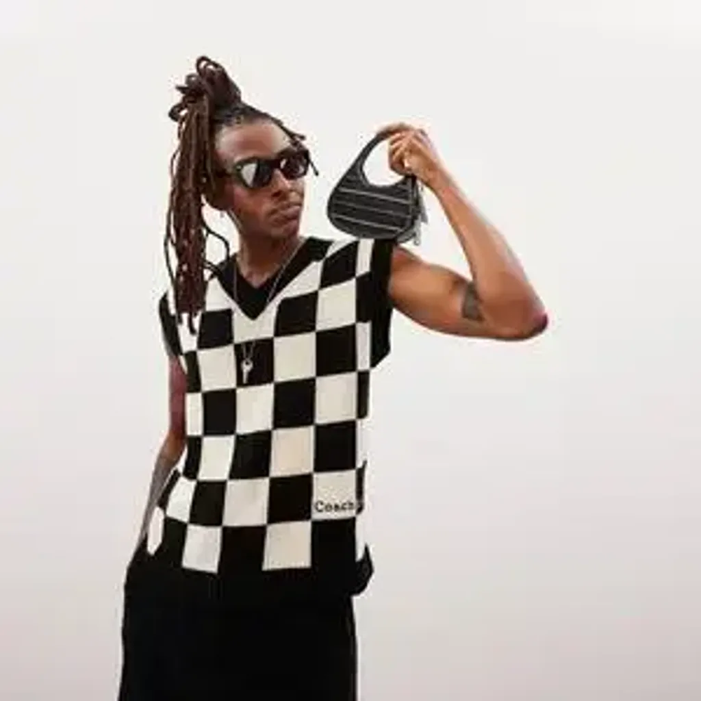27342793~black_7(1)