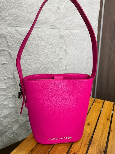 269f6b37-564b-4246-aabc-c8416a028c8f