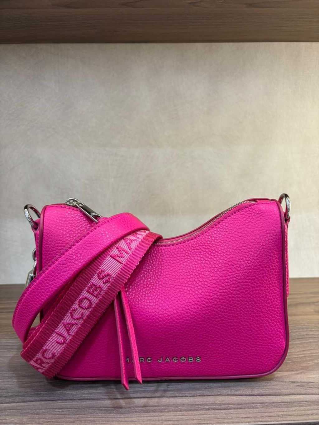 04f5099e-a3ae-4488-aceb-3b46b9b5ce6f