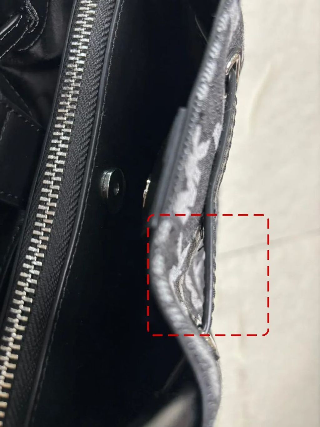 7eb51e5c-cd90-42f6-a052-25f5fa6cc1db