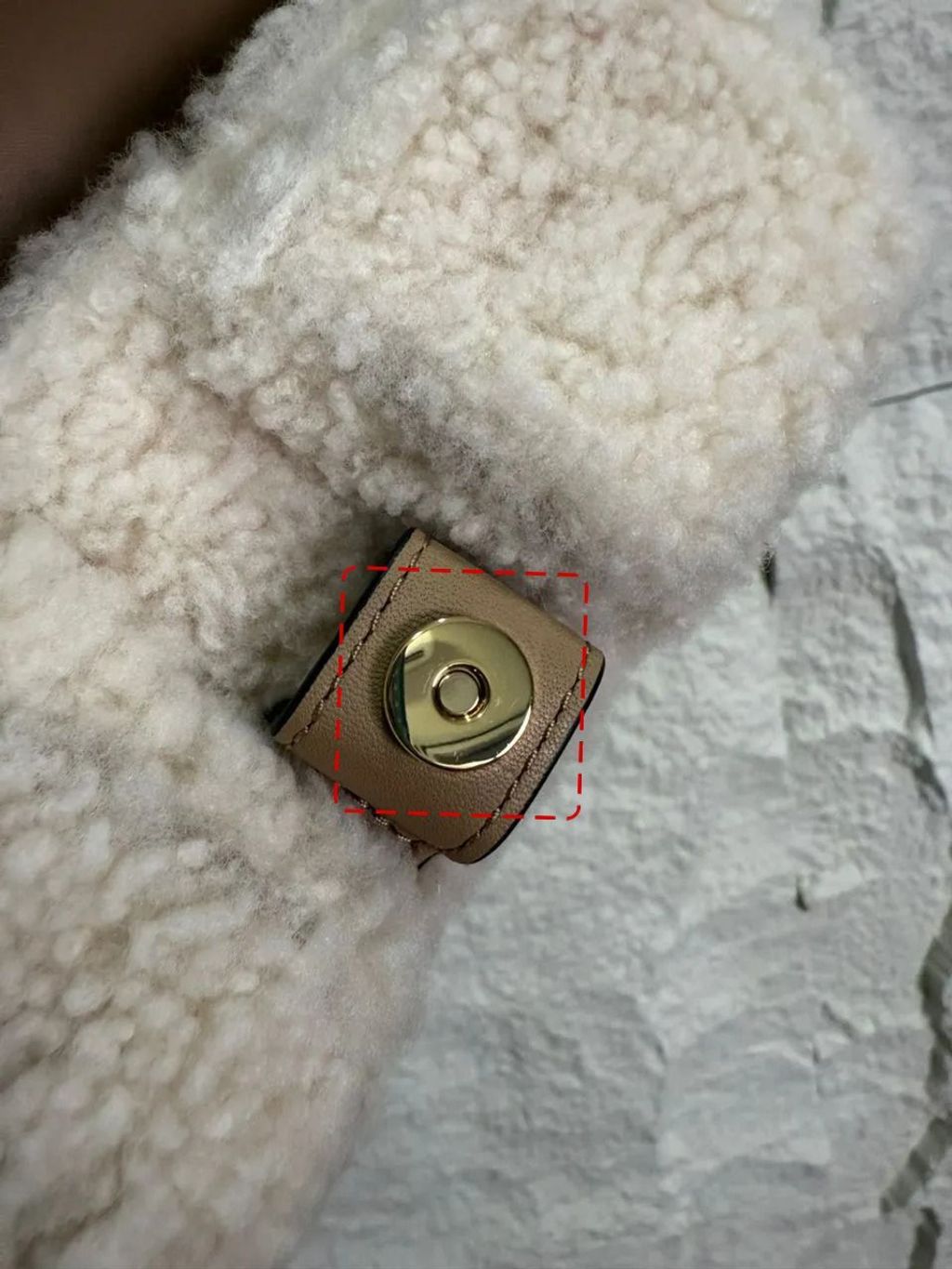 95b8a332-4240-4096-a87c-b9d80078bd40