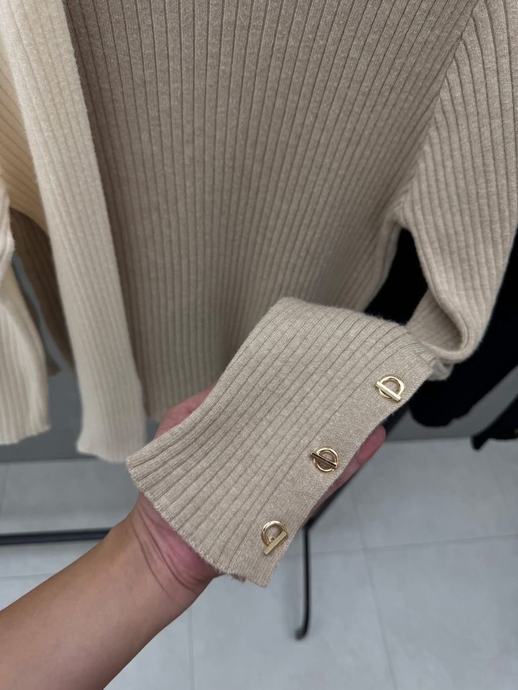 image_DF8423EC-FB10-42A7-82A3-6E3CA74C9DA4_1765248032