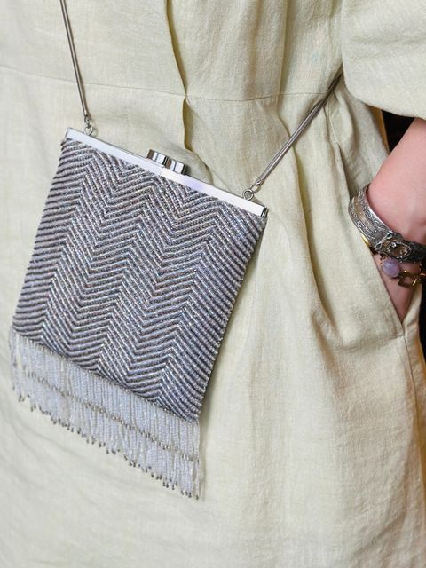 bag048-8