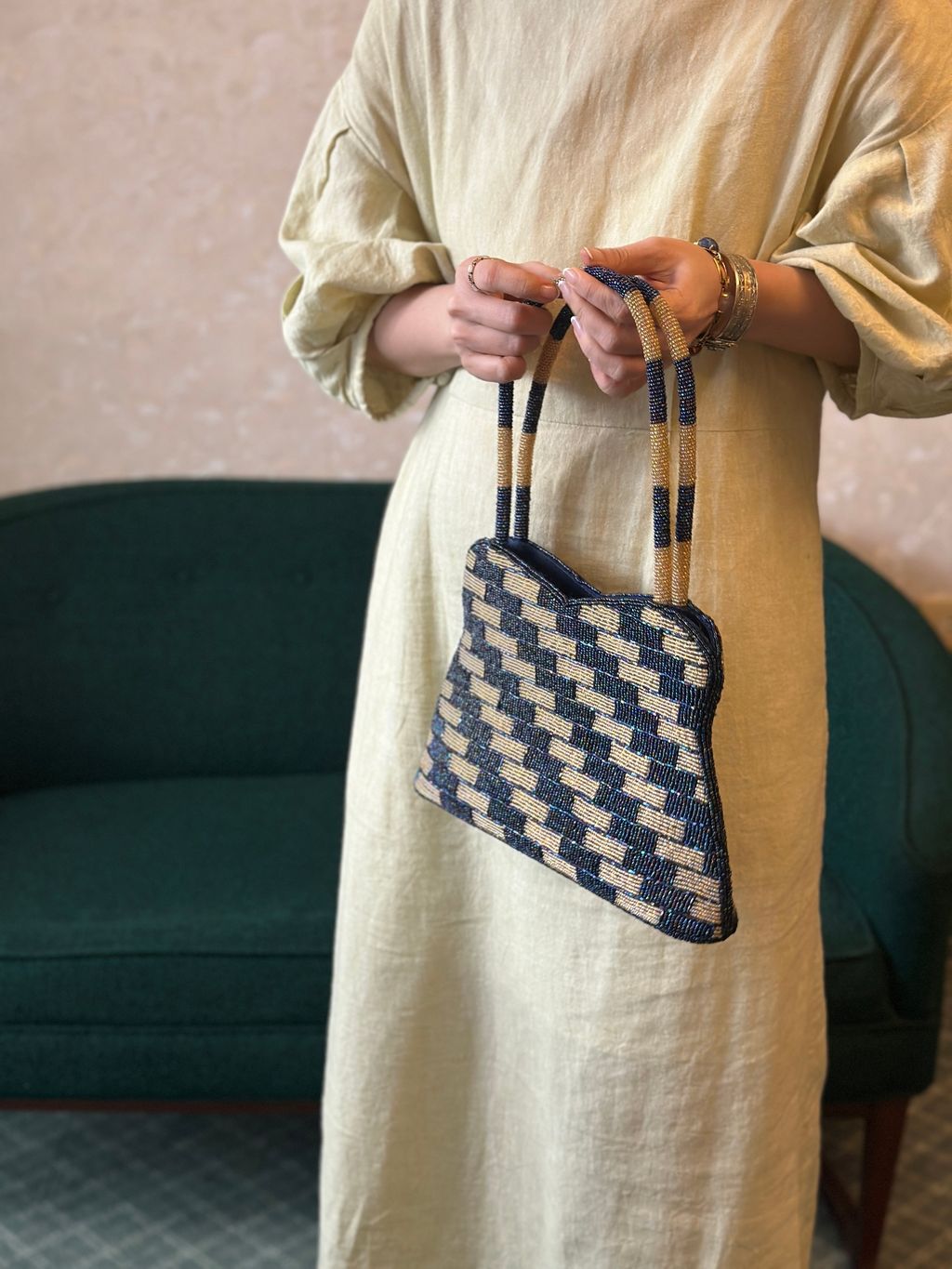 bag049-4