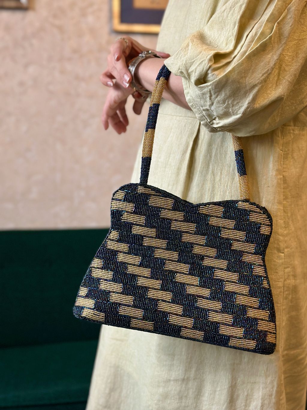 bag049-7