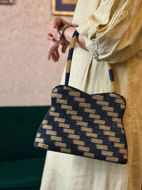 bag049-7