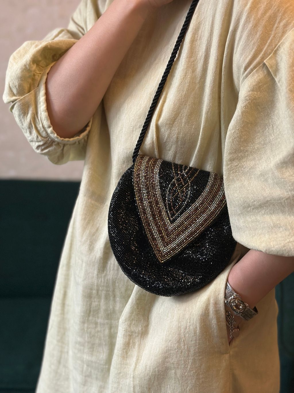 bag053-7