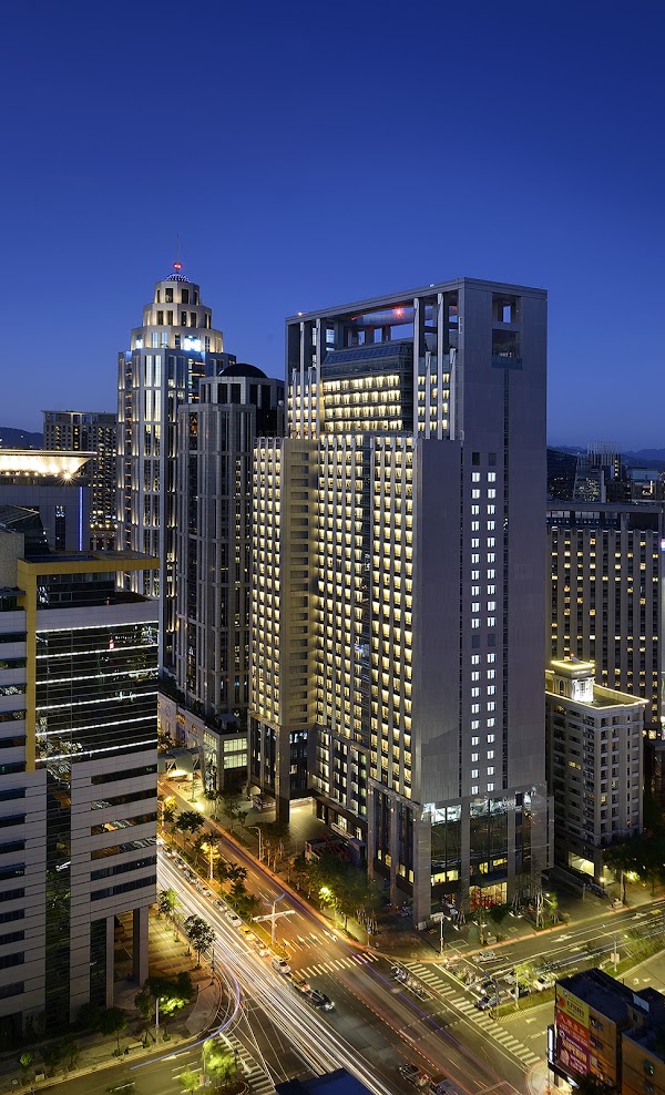 [New Taipei City] CAESAR PARK BANQIAO