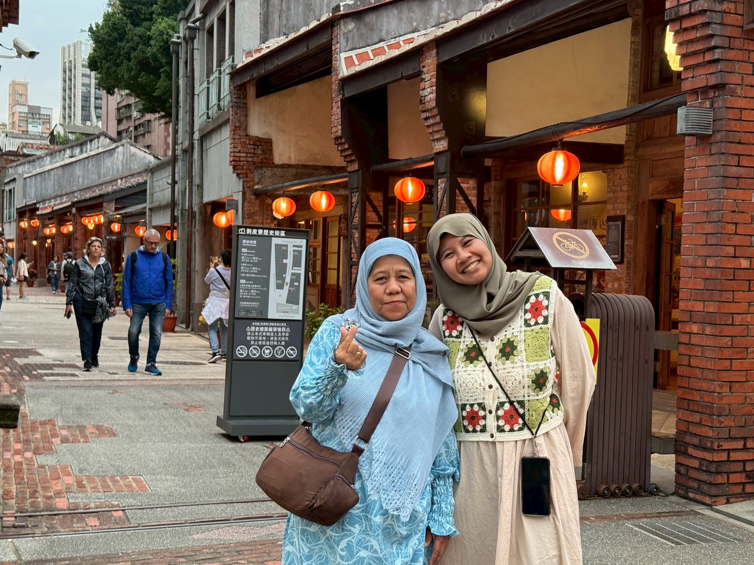 LINE_ALBUM_20251025~30-Day 5_251030_3