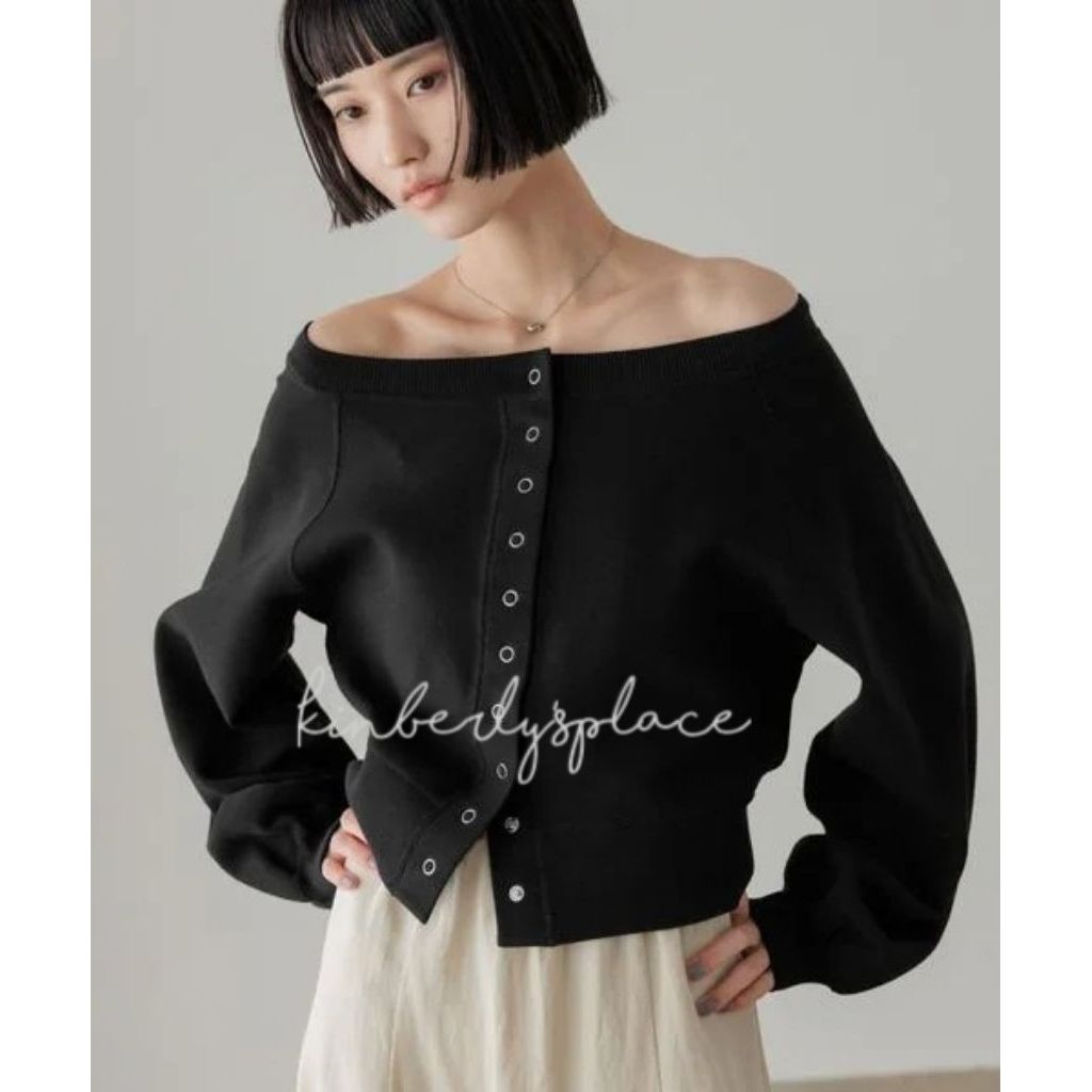 tw-11134207-820li-mly938cmr1u073