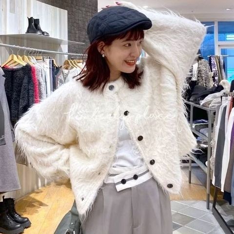 tw-11134207-81ztl-mgf21dcfcfezab