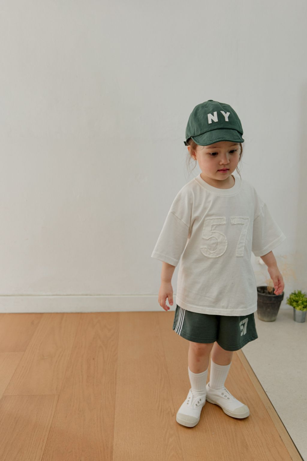 1775037557_8943490303