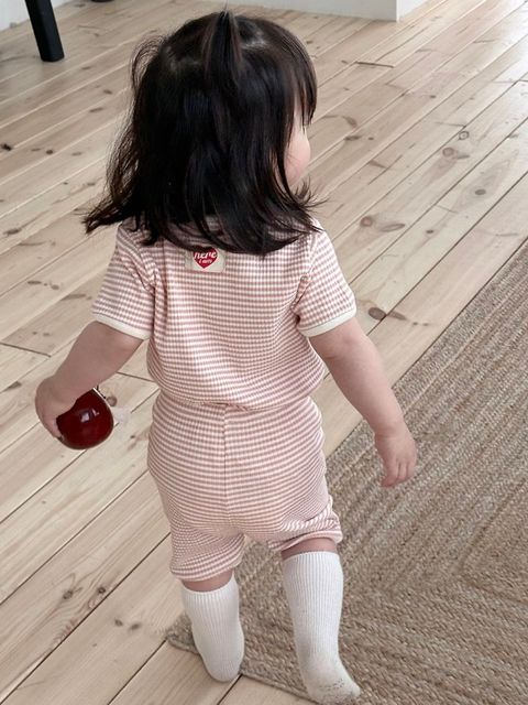 1775101537_2563802865