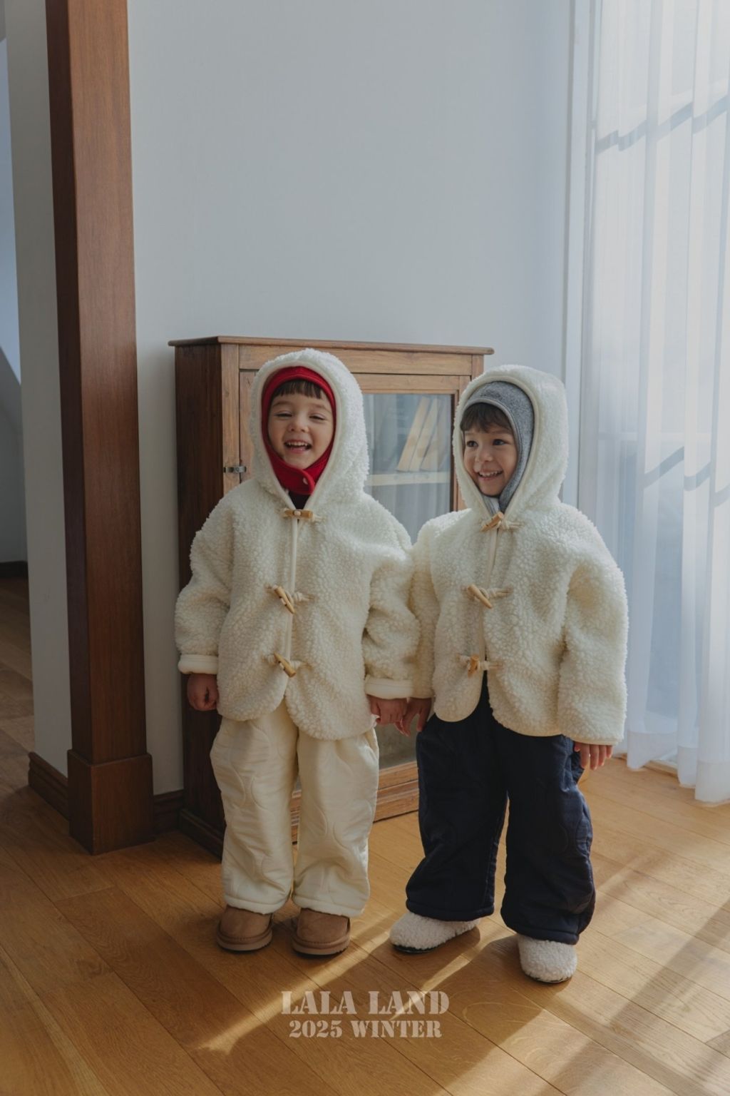 1762340072_2141622758