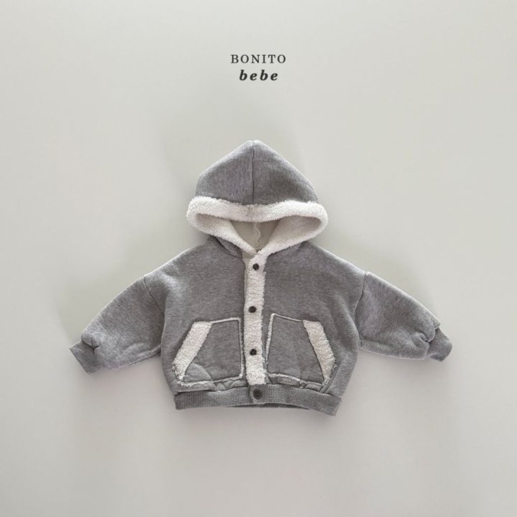 1763330552_8222106393