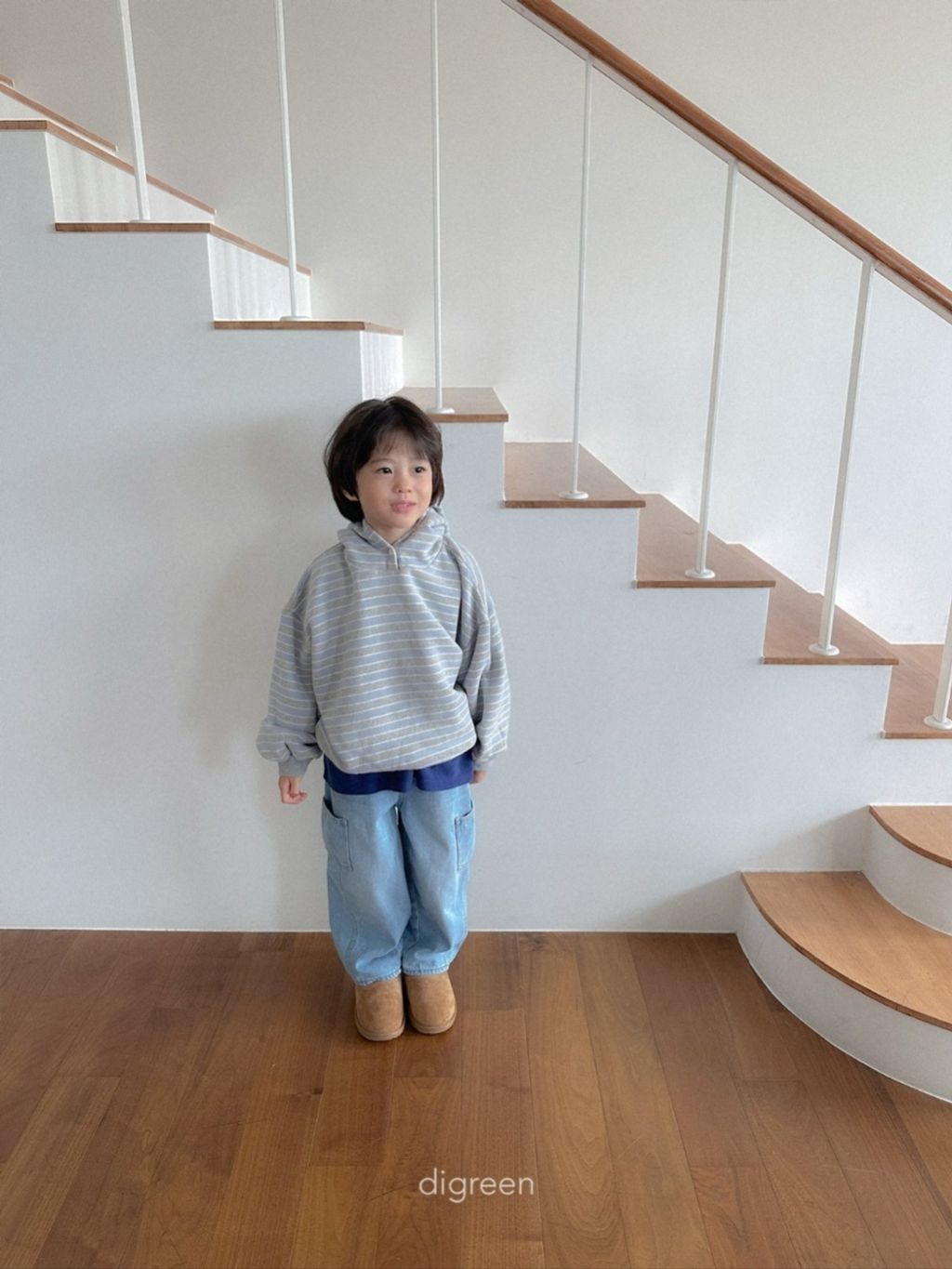 1761095696_8404247244