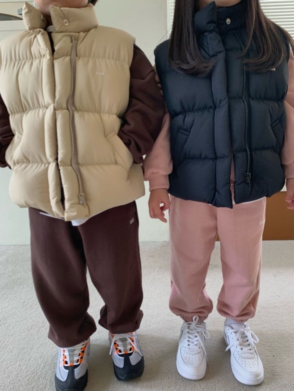 1763513597_1052411680