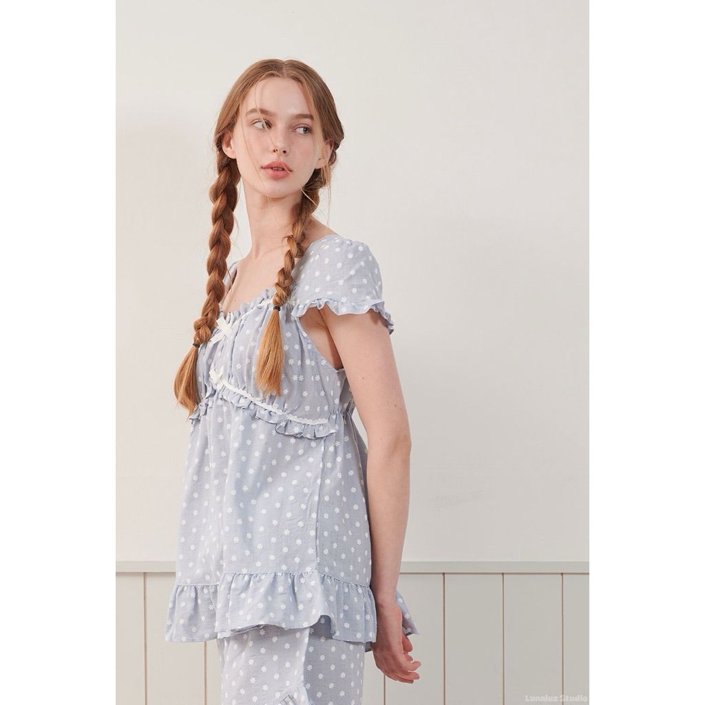 tw-11134207-820lg-mmna8nqjfe2q67