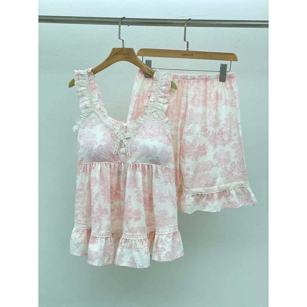 tw-11134207-820l9-mn95azfnk00695
