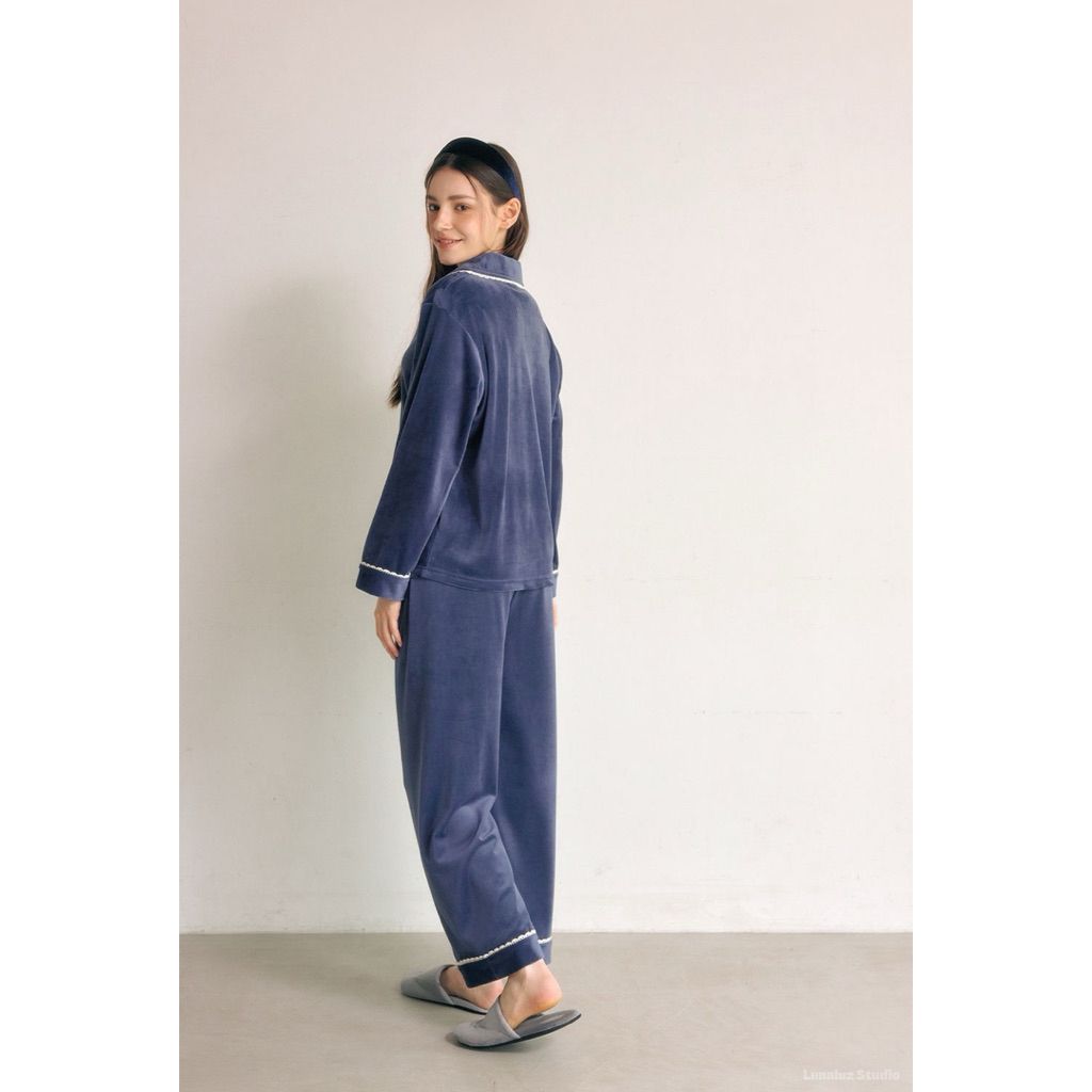 tw-11134207-81ztn-mh8z53ensbgqd9