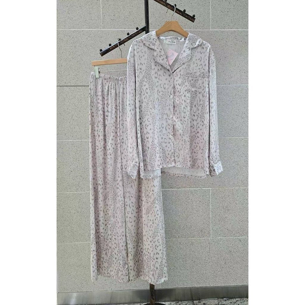 tw-11134207-81ztc-mhuuh332677q8a