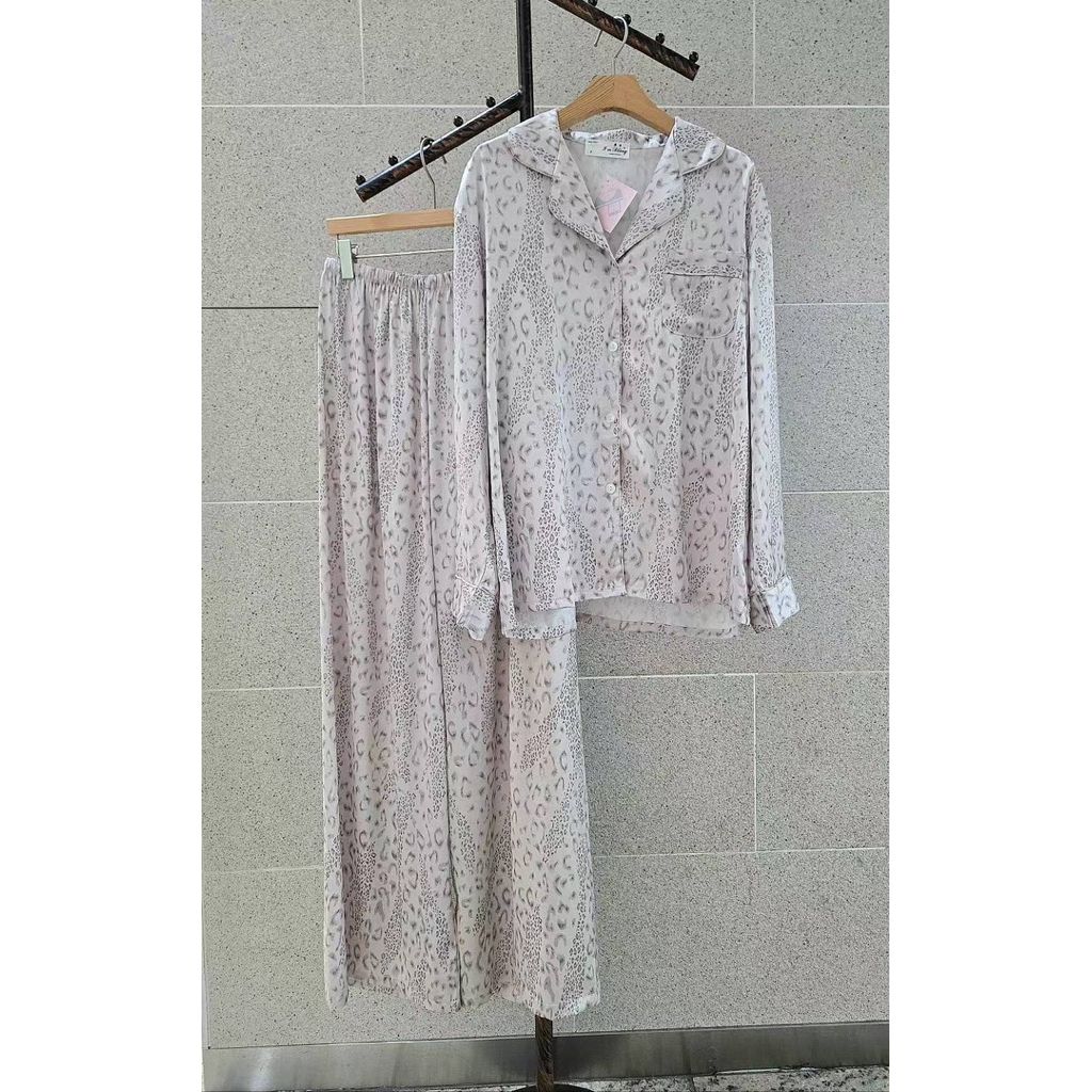 tw-11134207-81zti-mhuuc74tgirn9f