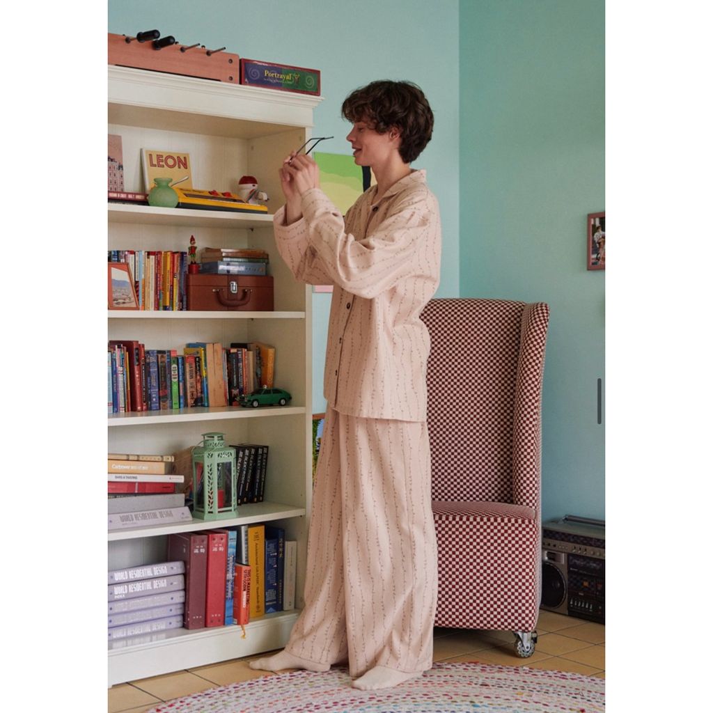 tw-11134207-81ztl-mi1v7v6ipjb599