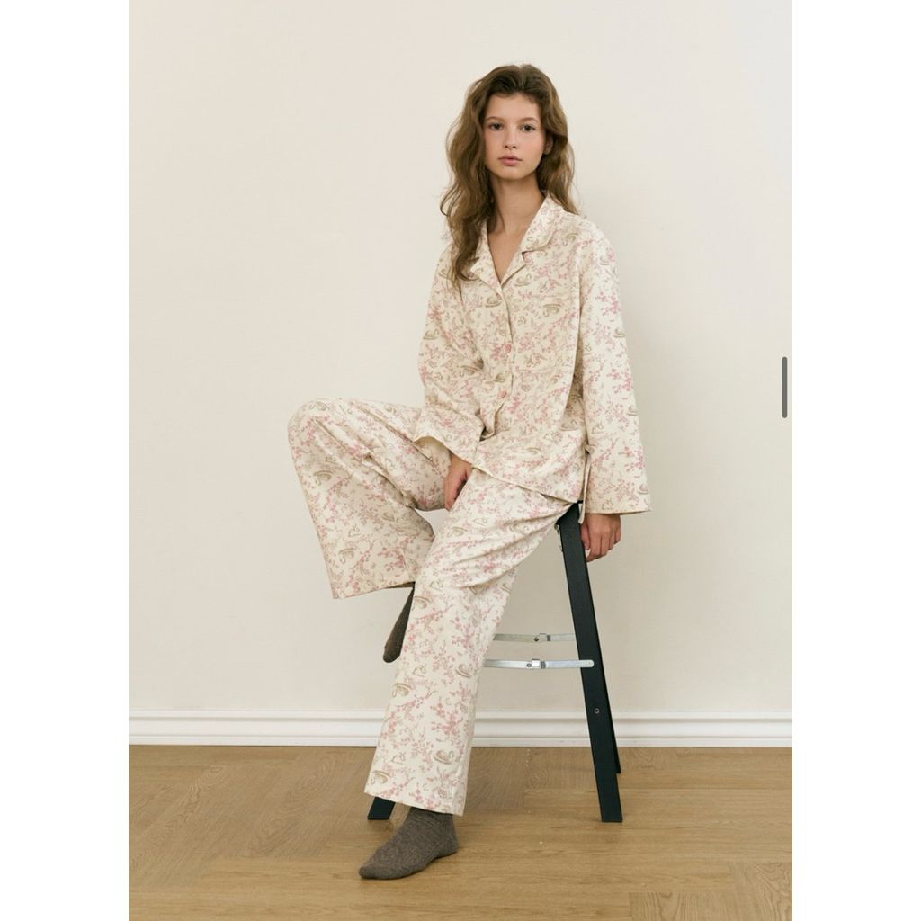 tw-11134207-81ztl-mi1tq7gz162qc1